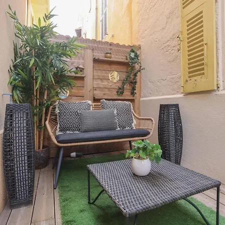Upstays Terrace 36m Suquet